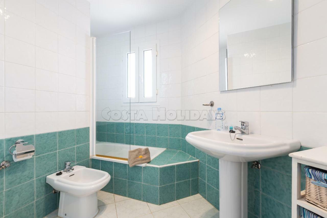 Townhouse Manilva Beach Exterior photo